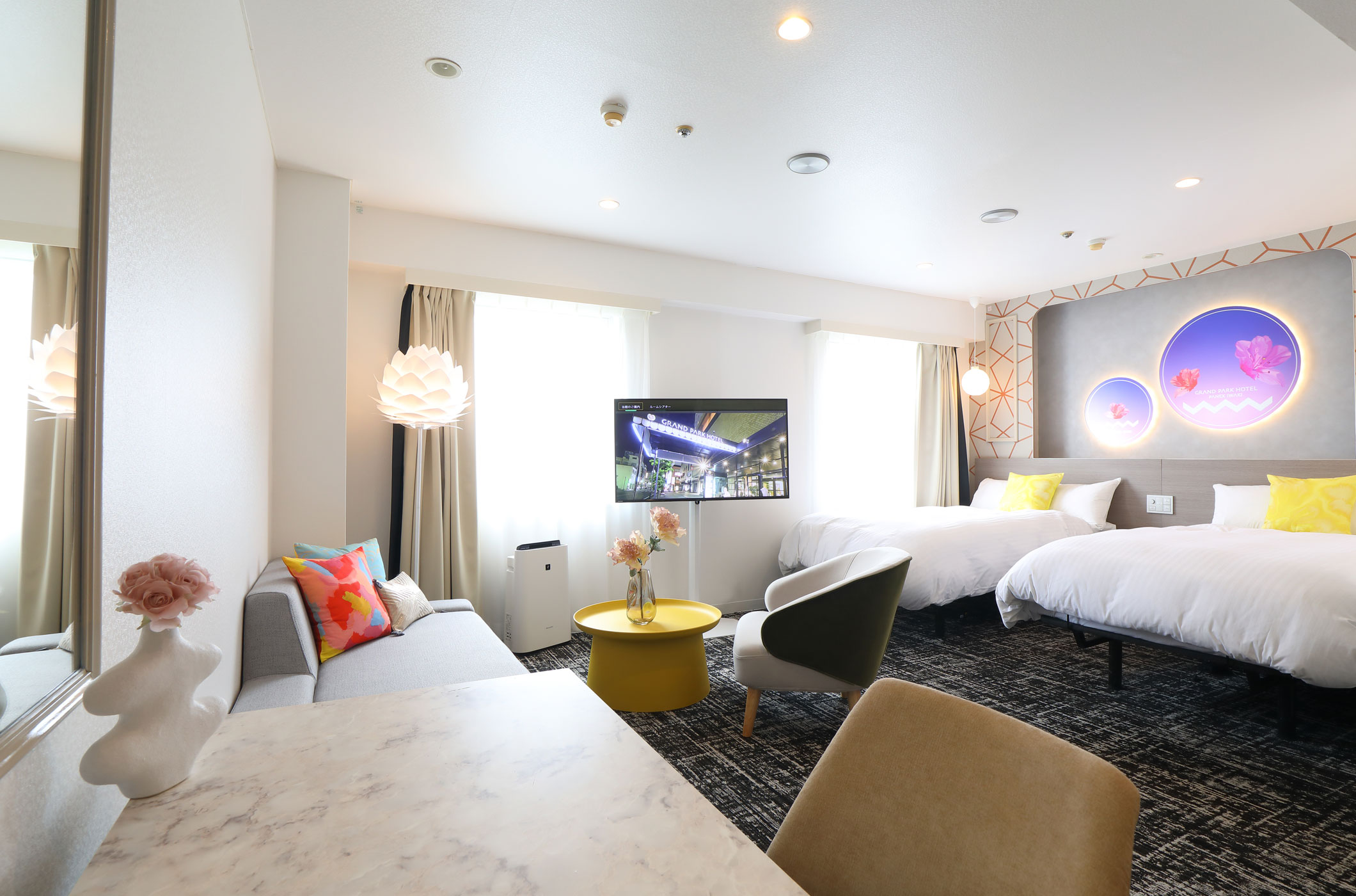Monaco Suite Room